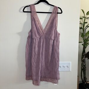 BloomChic Lace Tank Top in Mauve